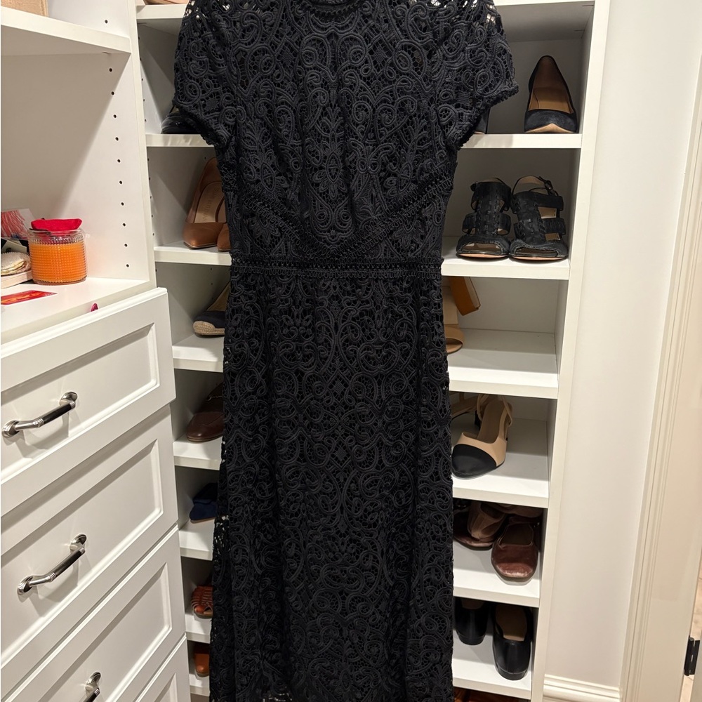 Monique Lhuillier Black Dress